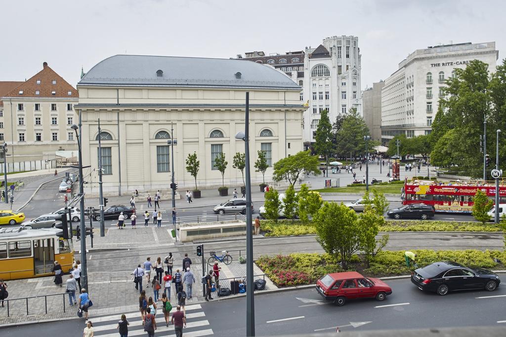 7Seasons Central Suites Budapest Bagian luar foto