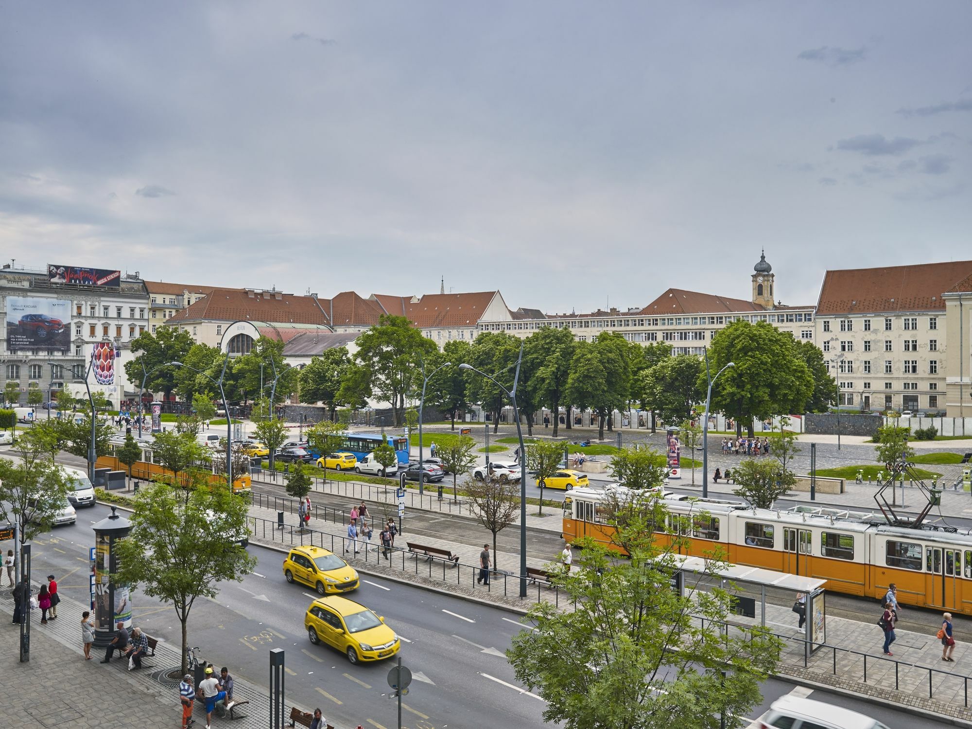 7Seasons Central Suites Budapest Bagian luar foto